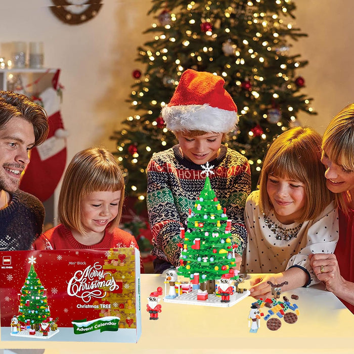 Adventskalender julgran byggklossar – 779 bitar med snögubbe